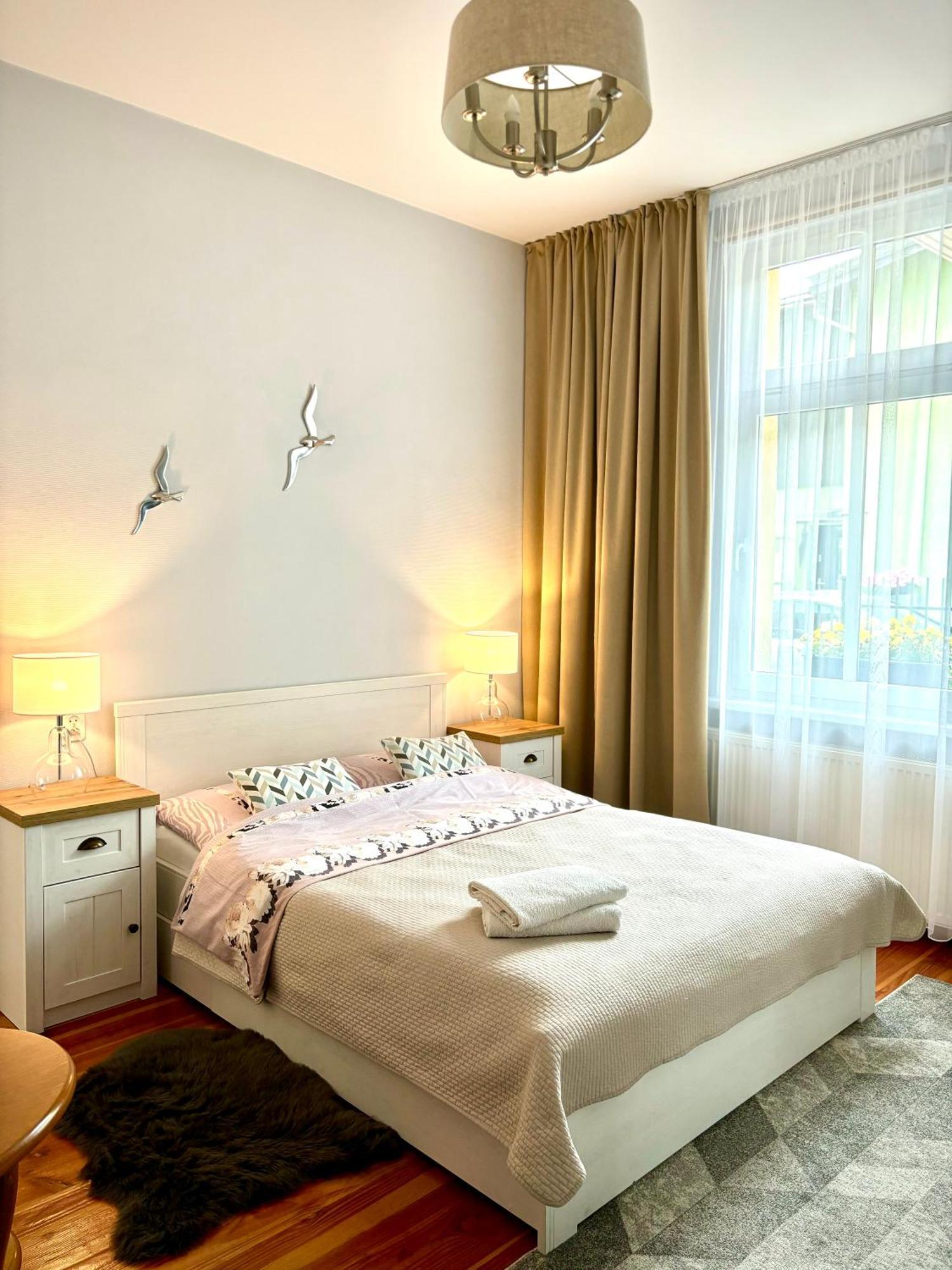 Pod Cisami Apartments เมียนซิดดรอแย ภายนอก รูปภาพ