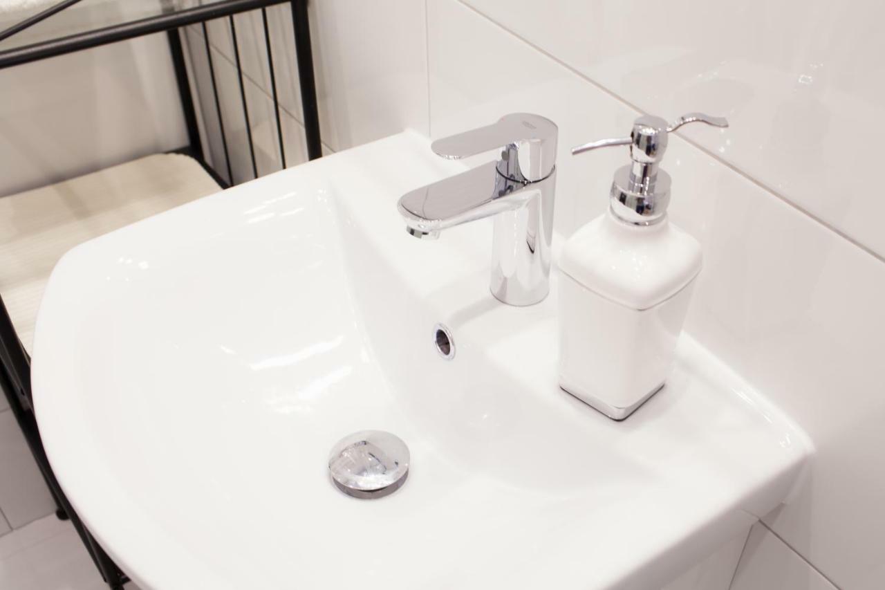 Pod Cisami Apartments เมียนซิดดรอแย ภายนอก รูปภาพ
